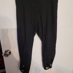 Torrid Black leggings with cutout at ankle